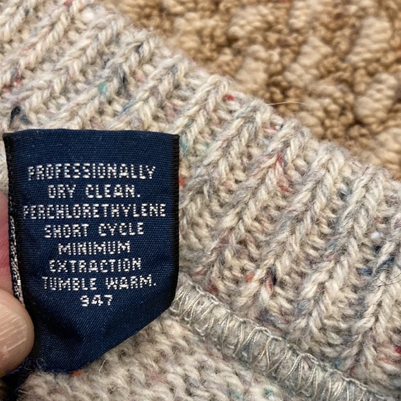 Vintage Lands’ End Men’s Wool Sweater - Picture 4 of 9